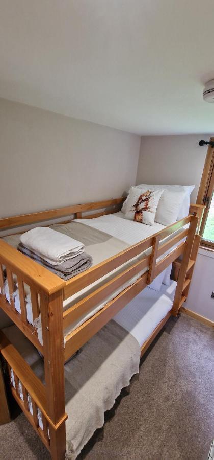 Bonnie Lodge-Lochside Location With Hot Tub Инвергарри Экстерьер фото