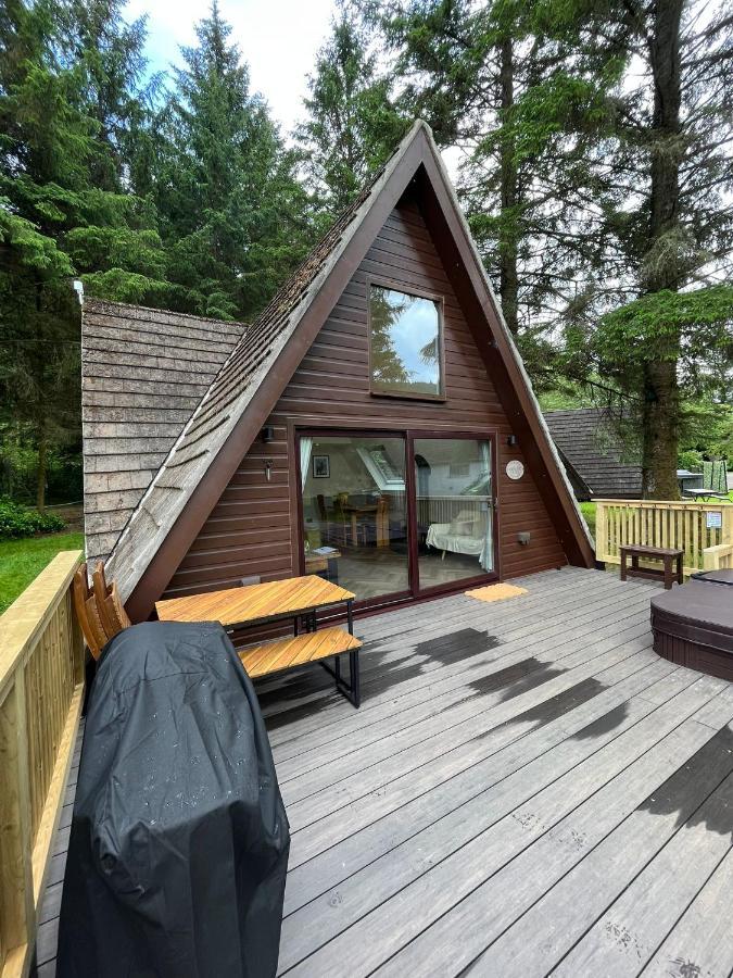 Bonnie Lodge-Lochside Location With Hot Tub Инвергарри Экстерьер фото