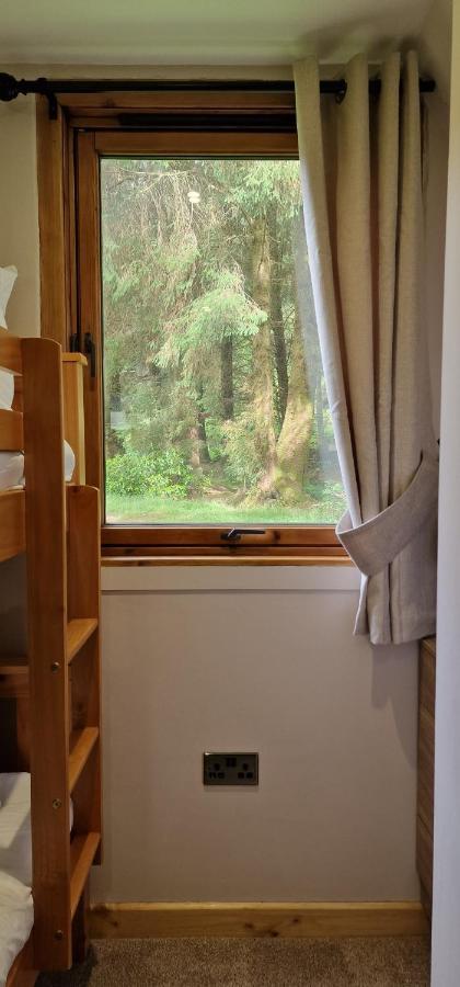 Bonnie Lodge-Lochside Location With Hot Tub Инвергарри Экстерьер фото