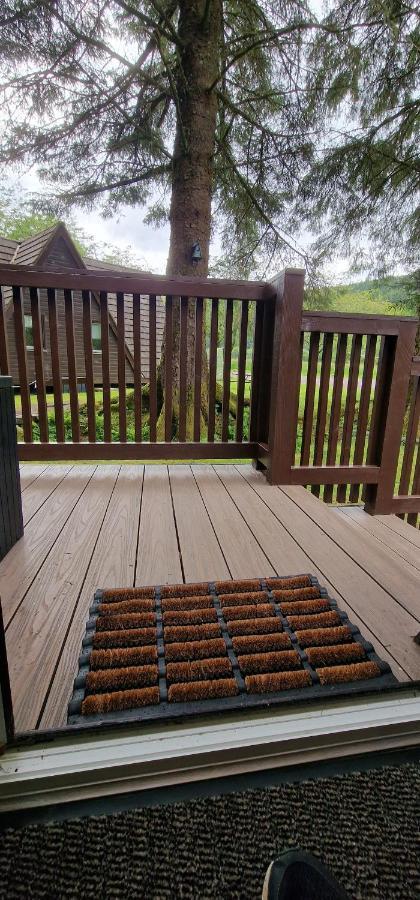 Bonnie Lodge-Lochside Location With Hot Tub Инвергарри Экстерьер фото